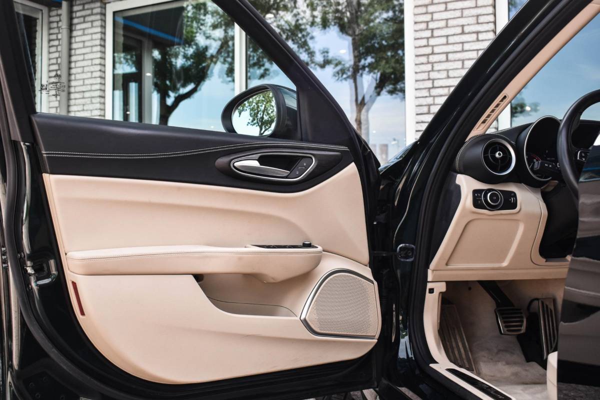 Alfa Romeo Giulia Alfa Romeo Giulia 2.2 TI Verde Visconti Leder Carplay Stoelverw.