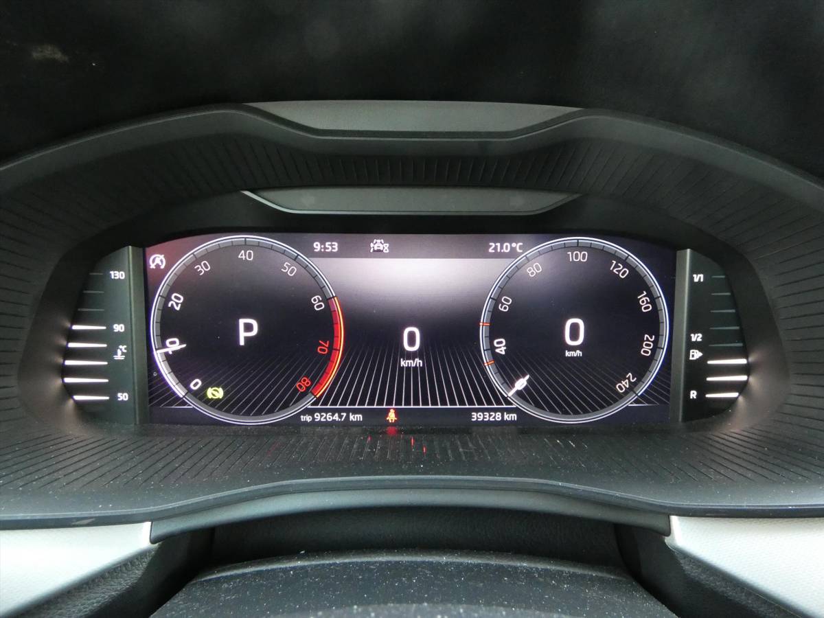 Škoda Kamiq SKODA Kamiq 1.0 TSI Greentech 110pk DSG-7 Business Edition / 39.000 KM !!!!