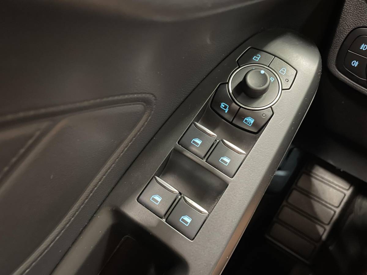 Ford Focus Ford Focus Wagon 1.0 EcoBoost Hybrid 155 pk ST Line Automaat LED Winterpakket PDC VA+Camera Carplay Navi Adaptive Cruise Control Privacy Glass