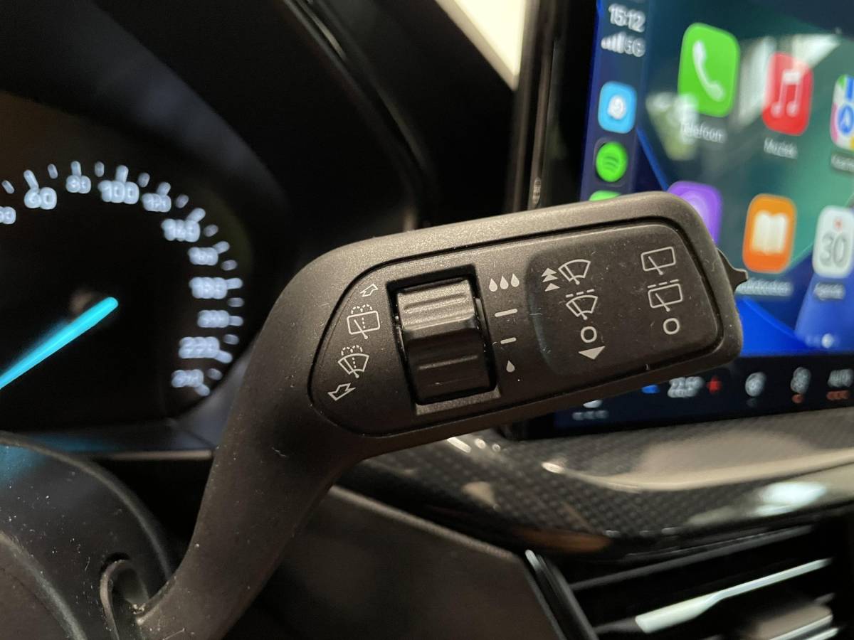 Ford Focus Ford Focus Wagon 1.0 EcoBoost Hybrid 155 pk ST Line Automaat LED Winterpakket PDC VA+Camera Carplay Navi Adaptive Cruise Control Privacy Glass