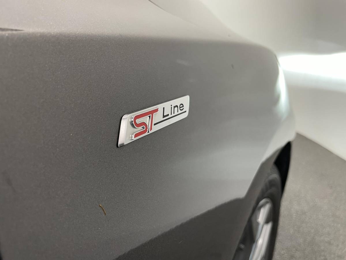 Ford Focus Ford Focus Wagon 1.0 EcoBoost Hybrid 155 pk ST Line Automaat LED Winterpakket PDC VA+Camera Carplay Navi Adaptive Cruise Control Privacy Glass