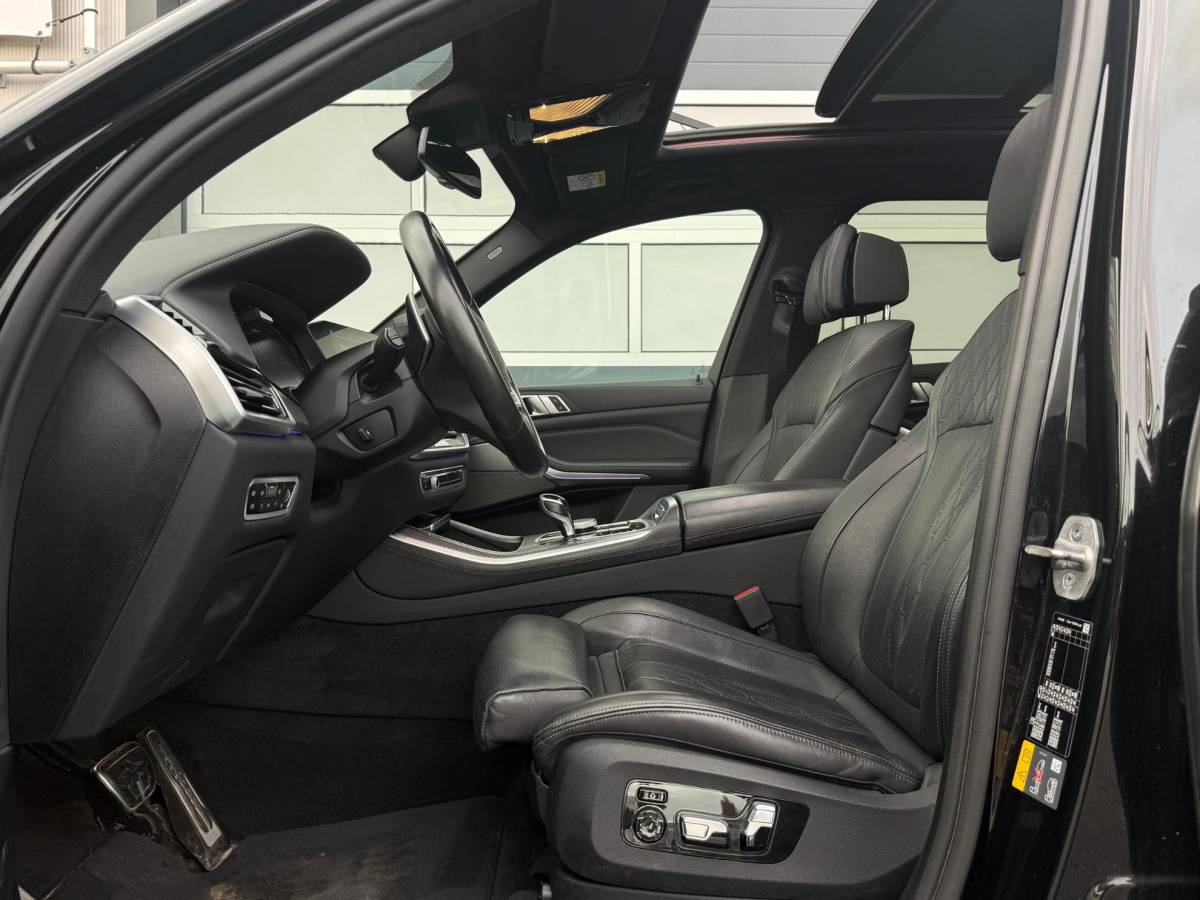 BMW X5 BMW X5 xDrive45e / M-Sport BLACK / 360 / PANO / HuD / DEALEROND /