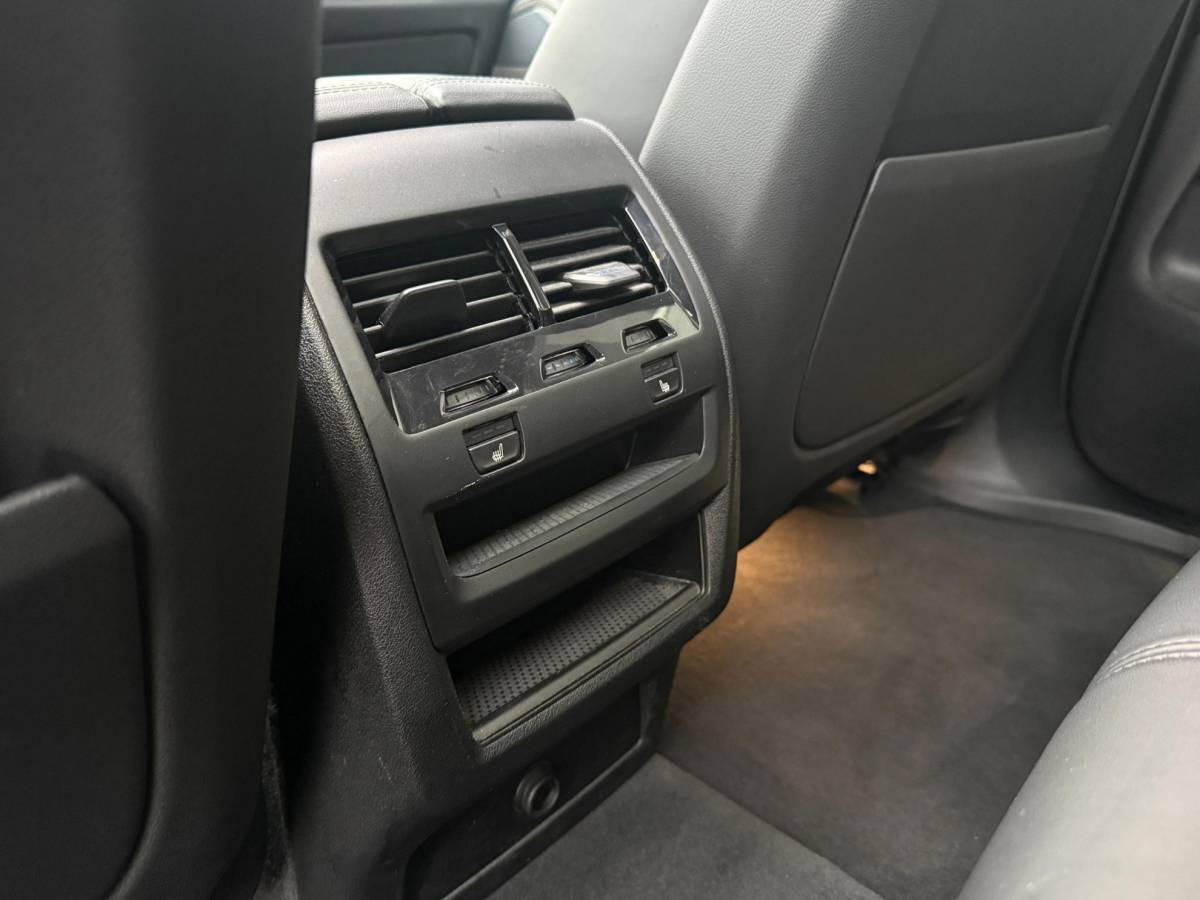 BMW X5 BMW X5 xDrive45e / M-Sport BLACK / 360 / PANO / HuD / DEALEROND /