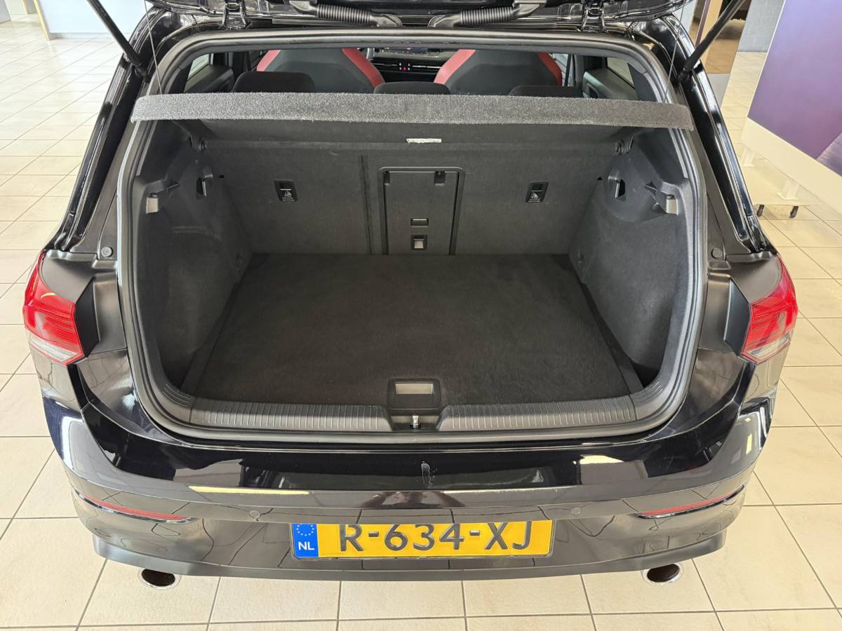 Volkswagen Golf Volkswagen Golf 2.0 TSI GTI 245PK *19LM*NAVI*APP*CAM*ADAP*