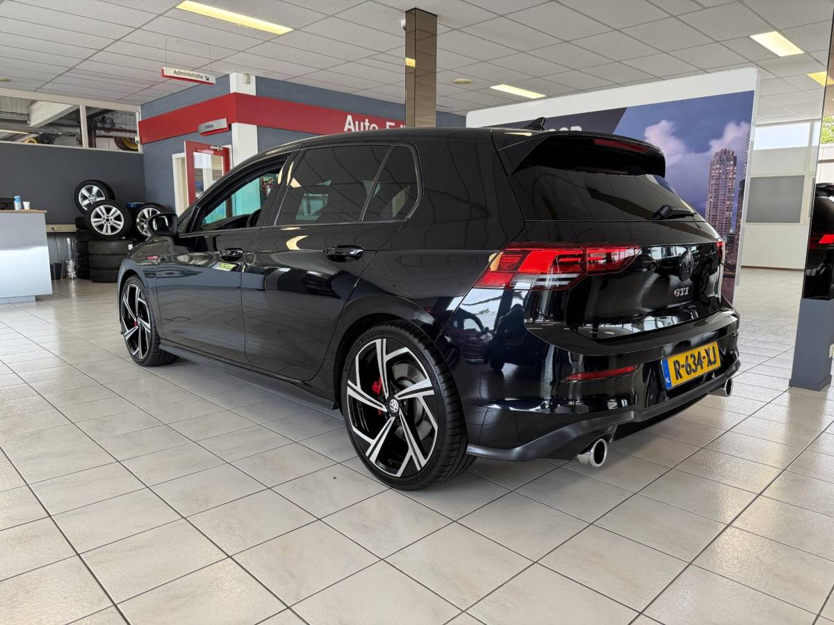 Volkswagen Golf Volkswagen Golf 2.0 TSI GTI 245PK *19LM*NAVI*APP*CAM*ADAP*