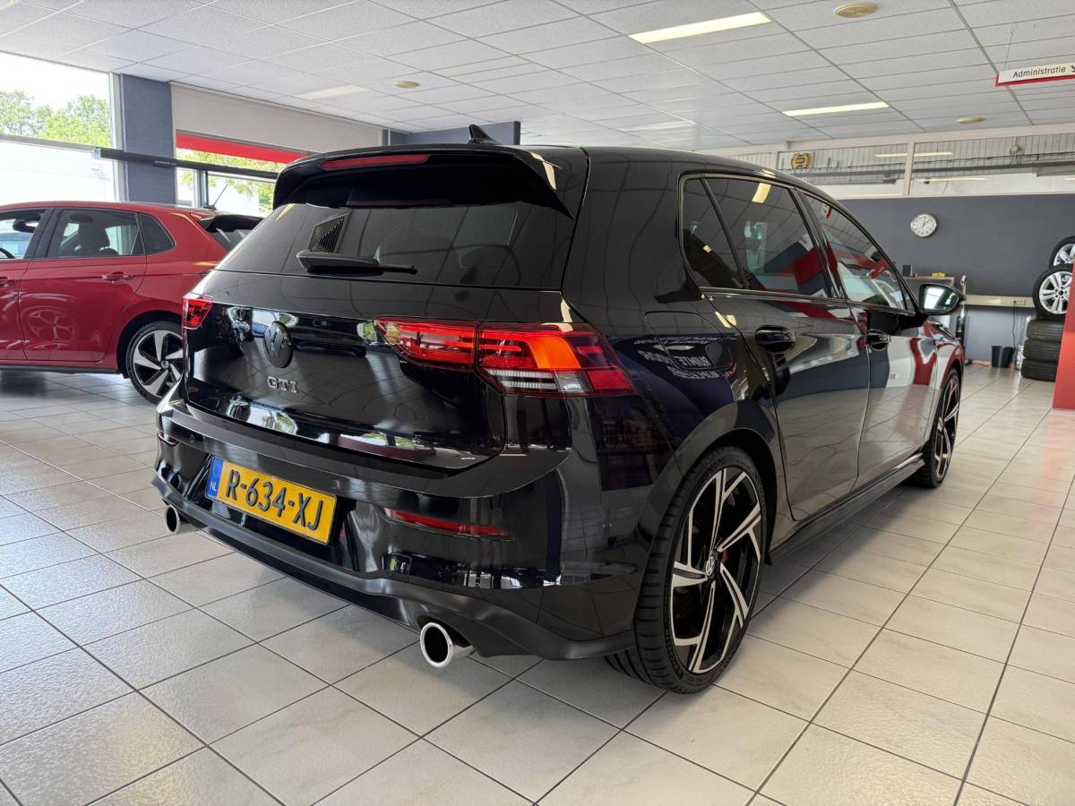 Volkswagen Golf Volkswagen Golf 2.0 TSI GTI 245PK *19LM*NAVI*APP*CAM*ADAP*