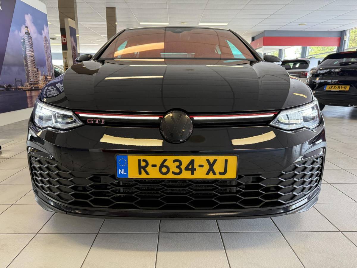 Volkswagen Golf Volkswagen Golf 2.0 TSI GTI 245PK *19LM*NAVI*APP*CAM*ADAP*