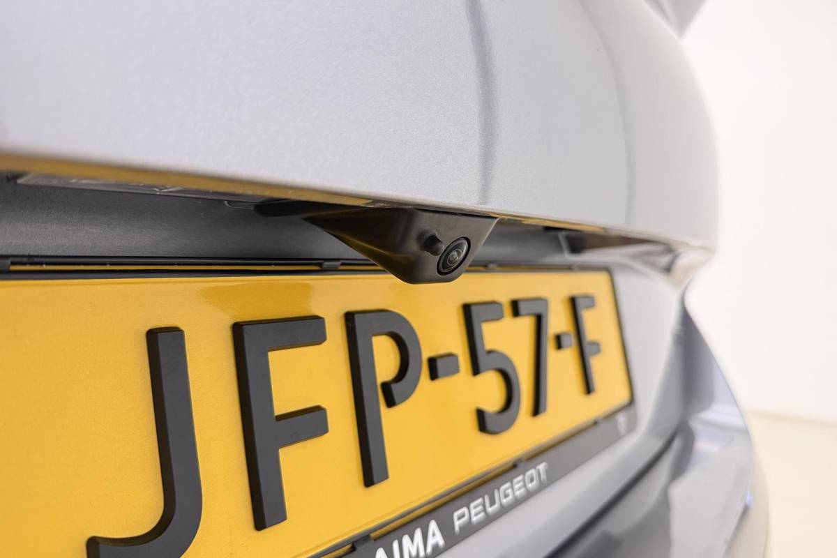 Peugeot 308 Peugeot 308 SW 1.2T 130pk Automaat GT | DEMO | Adaptive Cruise Control | Camera | Matrix LED | Keyless Entry & Start | Navigatie | Apple Carplay/Android Auto