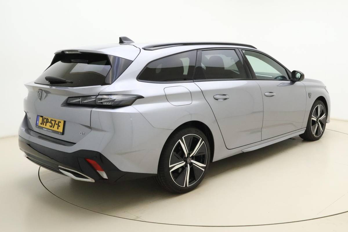 Peugeot 308 Peugeot 308 SW 1.2T 130pk Automaat GT | DEMO | Adaptive Cruise Control | Camera | Matrix LED | Keyless Entry & Start | Navigatie | Apple Carplay/Android Auto