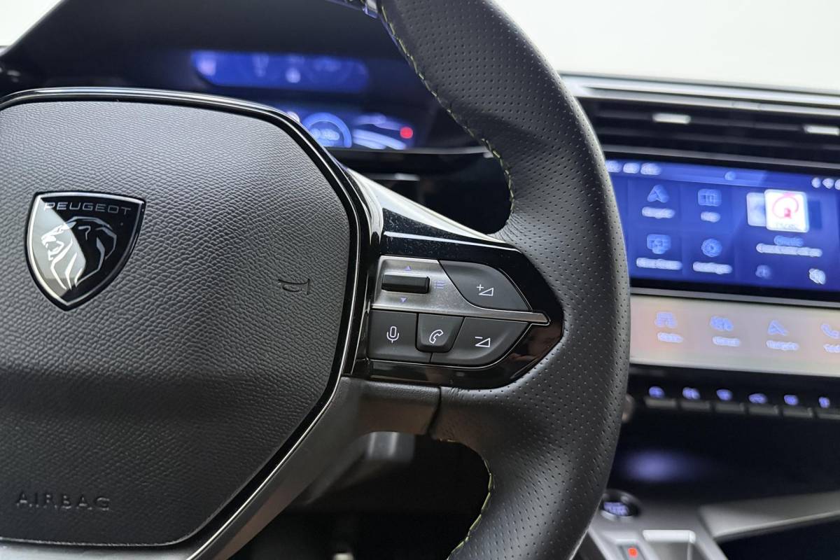 Peugeot 308 Peugeot 308 SW 1.2T 130pk Automaat GT | DEMO | Adaptive Cruise Control | Camera | Matrix LED | Keyless Entry & Start | Navigatie | Apple Carplay/Android Auto