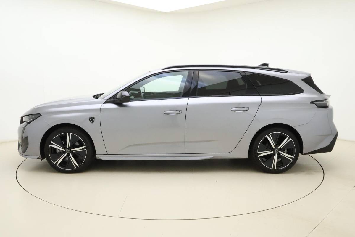 Peugeot 308 Peugeot 308 SW 1.2T 130pk Automaat GT | DEMO | Adaptive Cruise Control | Camera | Matrix LED | Keyless Entry & Start | Navigatie | Apple Carplay/Android Auto