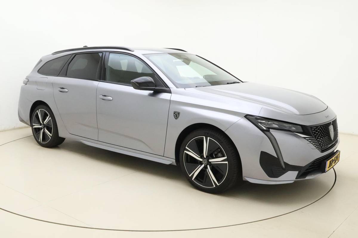 Peugeot 308 Peugeot 308 SW 1.2T 130pk Automaat GT | DEMO | Adaptive Cruise Control | Camera | Matrix LED | Keyless Entry & Start | Navigatie | Apple Carplay/Android Auto