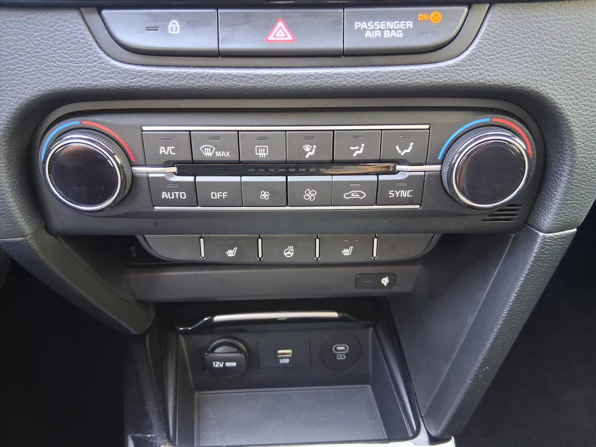 Kia Ceed Sportswagon Kia Ceed Sw 1.0 T-GDi MHEV 100pk Design Edition |Navi |Camera |JBL