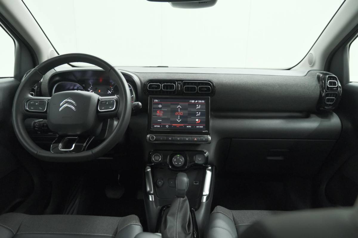 Citroën C3 Aircross Citroen C3 Aircross PureTech 130 EAT6 Shine | Camera | Navigatie | Parkeersensoren | Apple Carplay