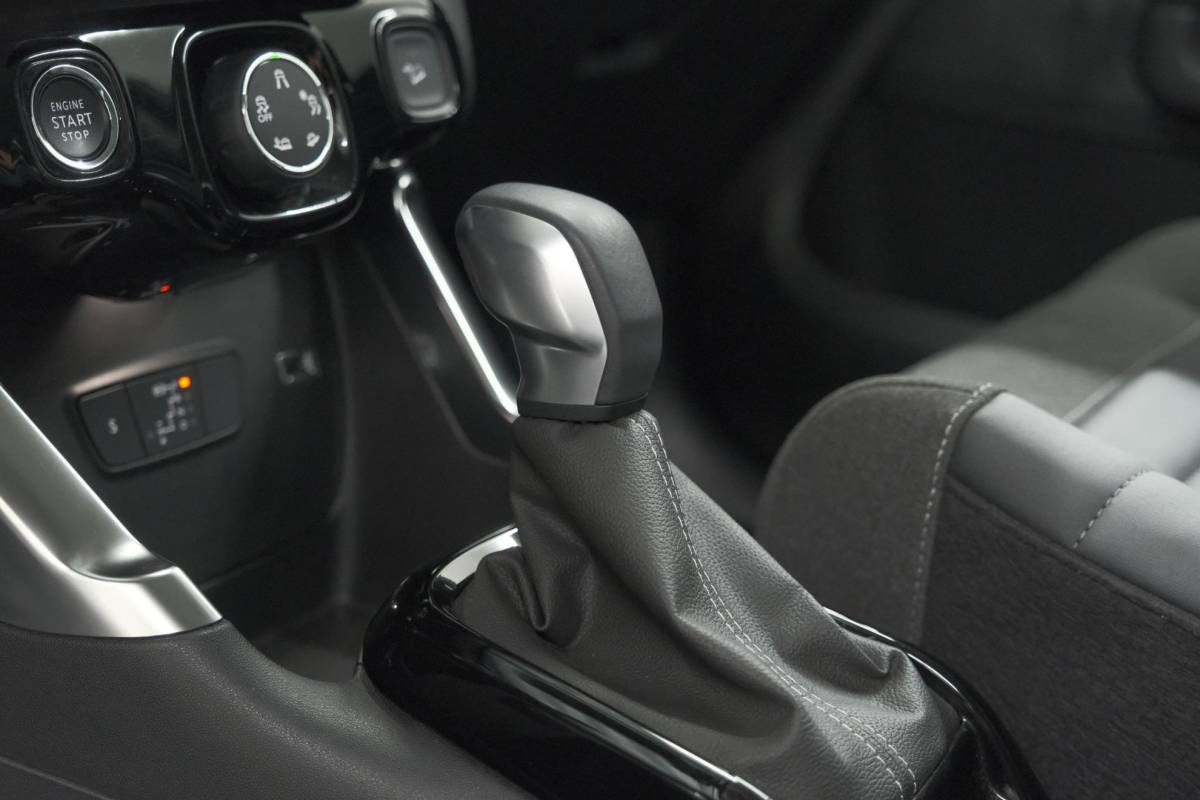 Citroën C3 Aircross Citroen C3 Aircross PureTech 130 EAT6 Shine | Camera | Navigatie | Parkeersensoren | Apple Carplay
