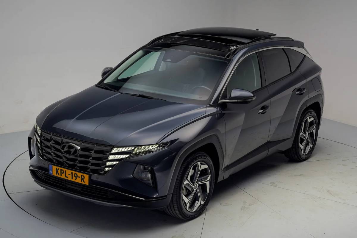 Hyundai Tucson Hyundai Tucson 1.6 T-GDI 265 PHEV Premium Sky SoH 97,1 % [ Panorama Apple / Android LED Navi Camera ]