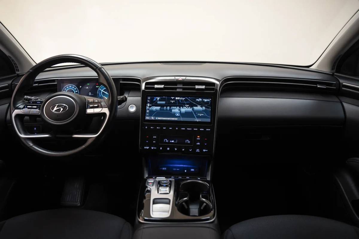 Hyundai Tucson Hyundai Tucson 1.6 T-GDI 265pk PHEV Premium Sky SoH 97,1 % [ Panorama Apple / Android LED Navi Camera ]