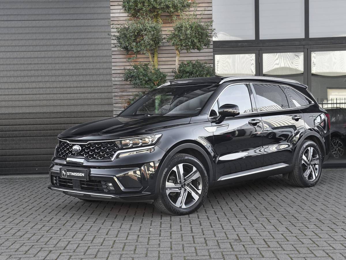 Kia Sorento Kia Sorento 1.6 T-GDI Plug-in Hybrid 4WD ExecutiveLine 5p. Leer Panoramadak Camera Adaptive cruise control Navi