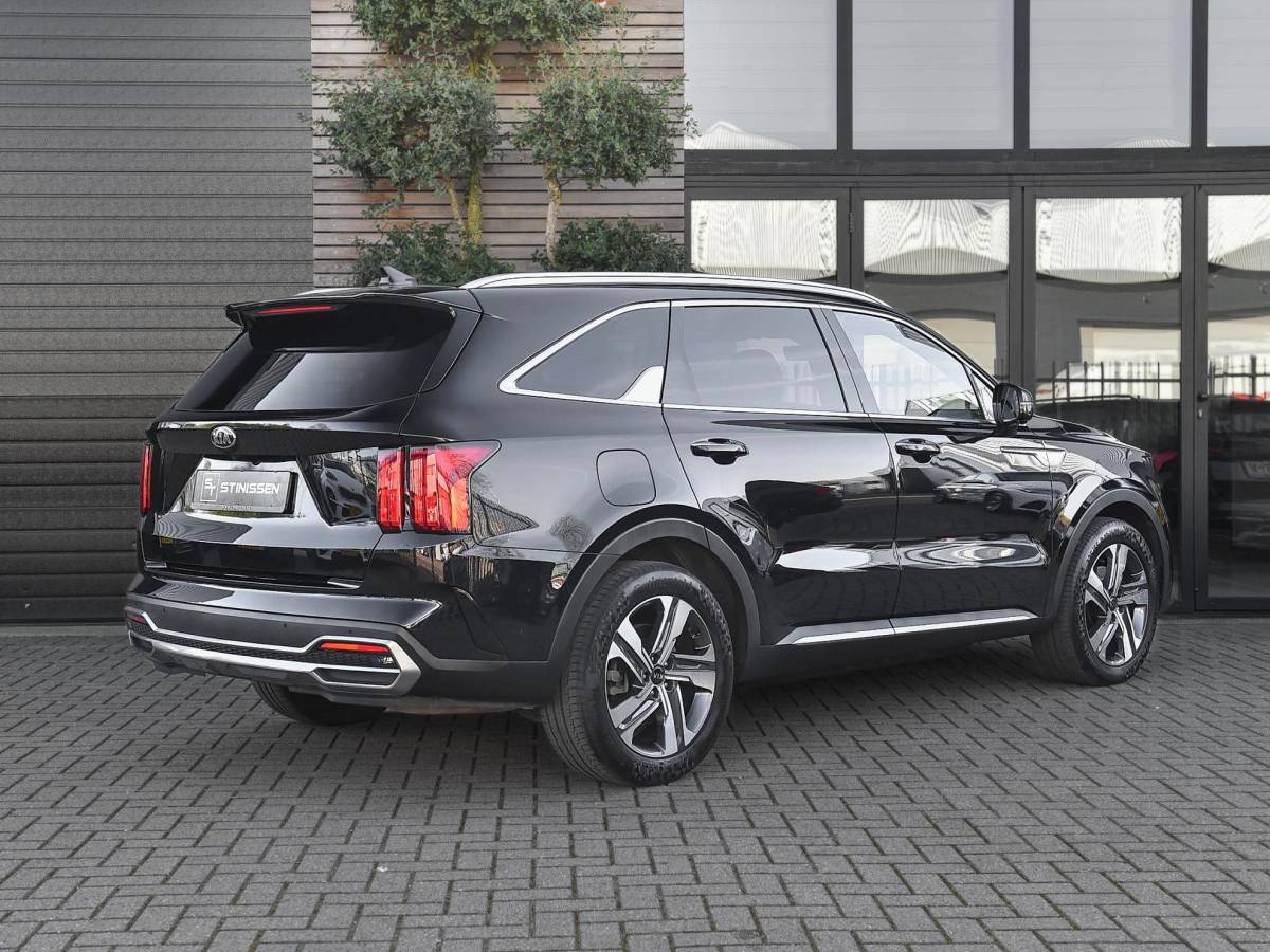 Kia Sorento Kia Sorento 1.6 T-GDI Plug-in Hybrid 4WD ExecutiveLine 5p. Leer Panoramadak Camera Adaptive cruise control Navi