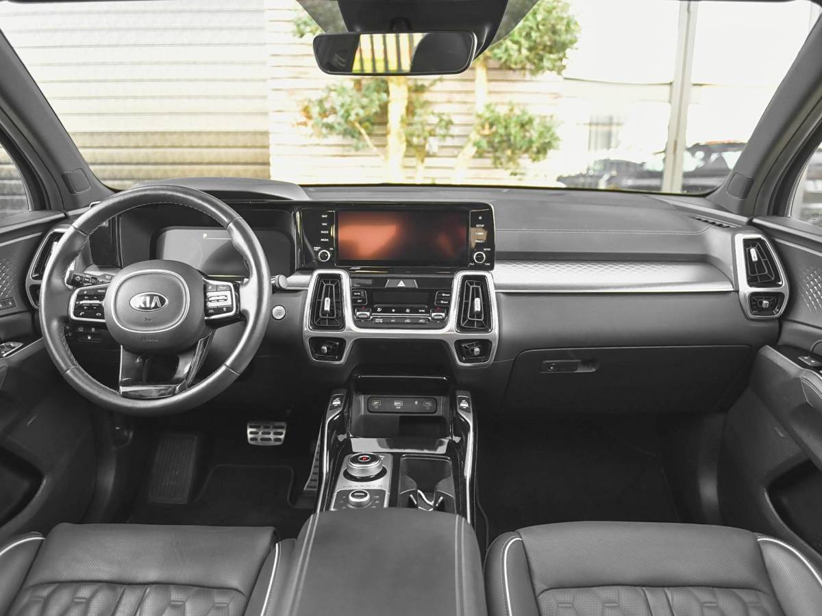 Kia Sorento Kia Sorento 1.6 T-GDI Plug-in Hybrid 4WD ExecutiveLine 5p. Leer Panoramadak Camera Adaptive cruise control Navi