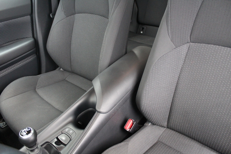 Toyota C-HR Toyota C-HR 1.2 Comfort 116PK, RIJKLAAR | PARKEERSENSOREN | AIRCO | 4X ELEC-RAMEN/SPIEGELS