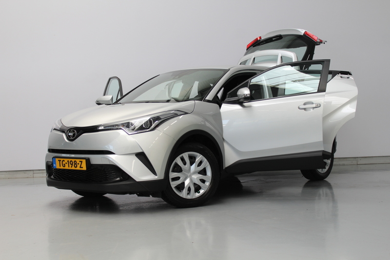 Toyota C-HR Toyota C-HR 1.2 Comfort 116PK, RIJKLAAR | PARKEERSENSOREN | AIRCO | 4X ELEC-RAMEN/SPIEGELS