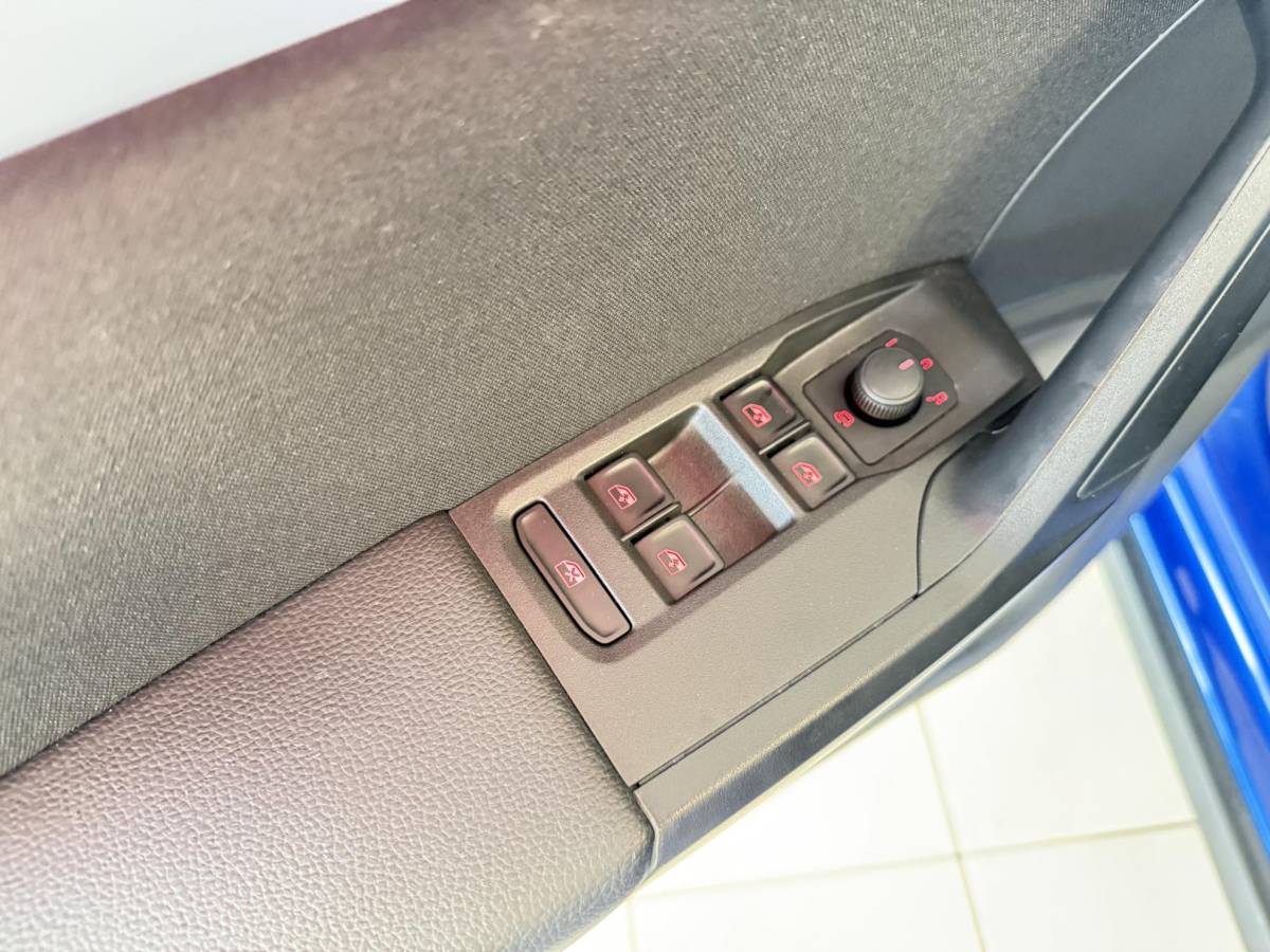 SEAT Arona SEAT Arona 1.0 TSI FR DSG 116PK *LED MATRIX*CRUISE*APP*17INCH