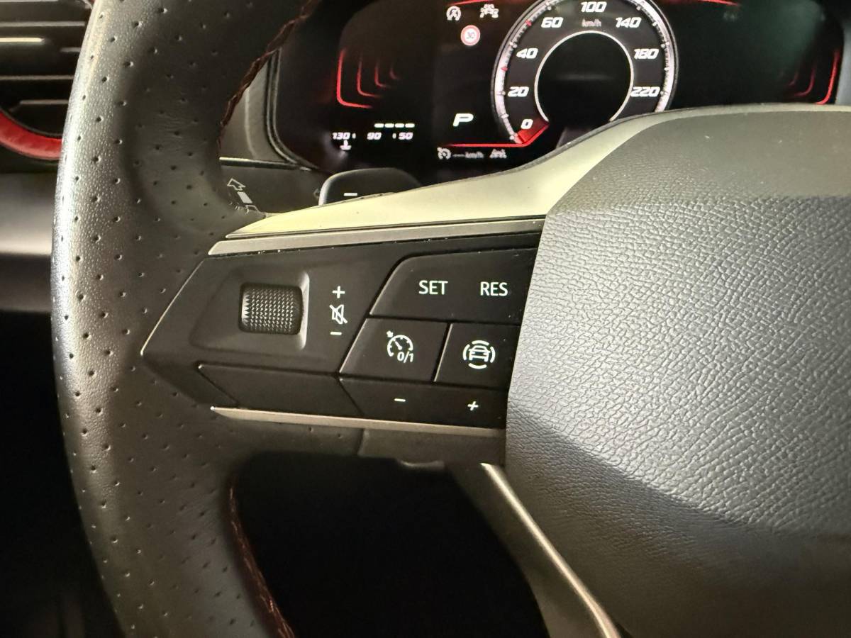 SEAT Arona SEAT Arona 1.0 TSI FR DSG 116PK *LED MATRIX*CRUISE*APP*17INCH