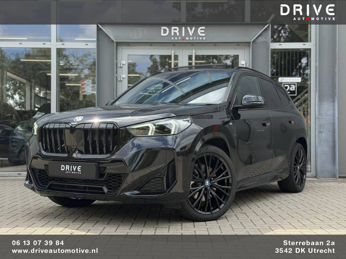 BMW X1 BMW X1 xDrive30e 326PK M-Sport |Pano|H/K|Leer|Memory|Innovation|360Cam|ACC|HUD|Trekhaak|20″