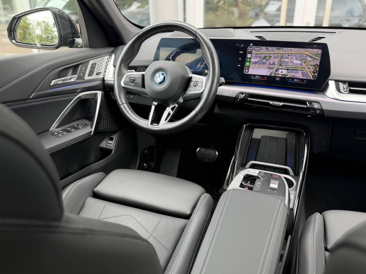 BMW X1 BMW X1 xDrive30e 326PK M-Sport |Pano|H/K|Leer|Memory|Innovation|360Cam|ACC|HUD|Trekhaak|20″