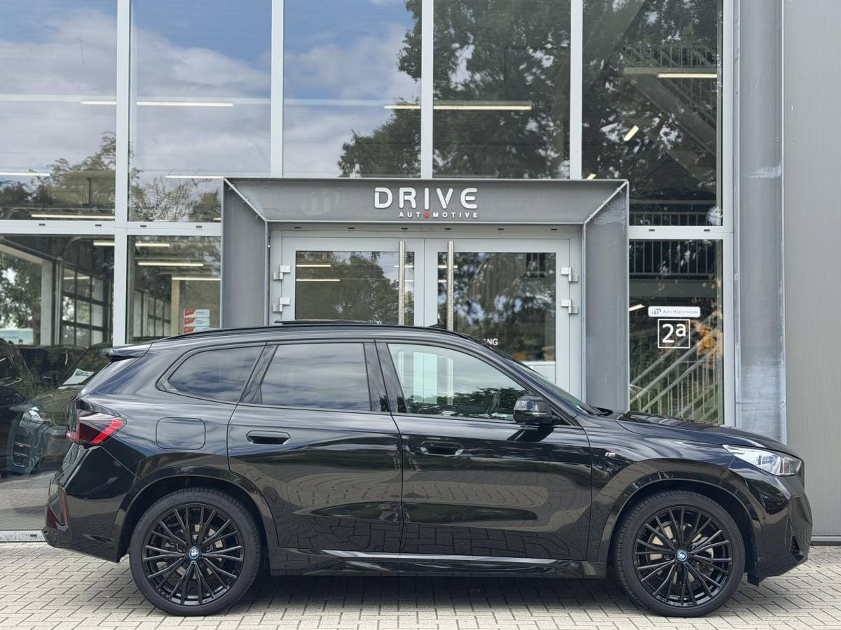 BMW X1 BMW X1 xDrive30e 326PK M-Sport |Pano|H/K|Leer|Memory|Innovation|360Cam|ACC|HUD|Trekhaak|20″