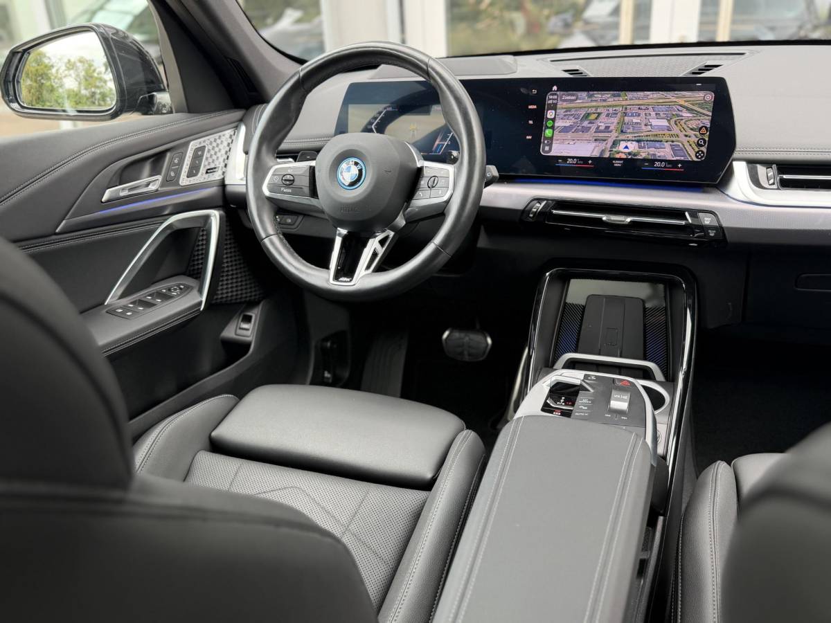 BMW X1 BMW X1 xDrive30e 326PK M-Sport |Pano|H/K|Leer|Memory|Innovation|360Cam|ACC|HUD|Trekhaak|20″