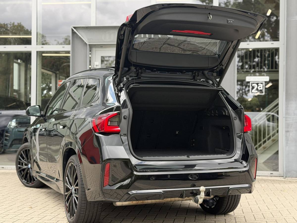 BMW X1 BMW X1 xDrive30e 326PK M-Sport |Pano|H/K|Leer|Memory|Innovation|360Cam|ACC|HUD|Trekhaak|20″