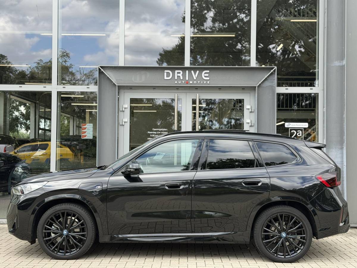 BMW X1 BMW X1 xDrive30e 326PK M-Sport |Pano|H/K|Leer|Memory|Innovation|360Cam|ACC|HUD|Trekhaak|20″