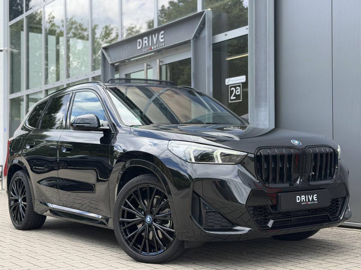 BMW X1 BMW X1 xDrive30e 326PK M-Sport |Pano|H/K|Leer|Memory|Innovation|360Cam|ACC|HUD|Trekhaak|20″