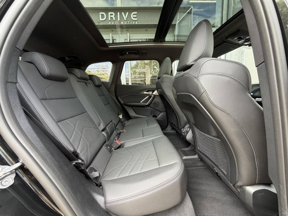 BMW X1 BMW X1 xDrive30e 326PK M-Sport |Pano|H/K|Leer|Memory|Innovation|360Cam|ACC|HUD|Trekhaak|20″