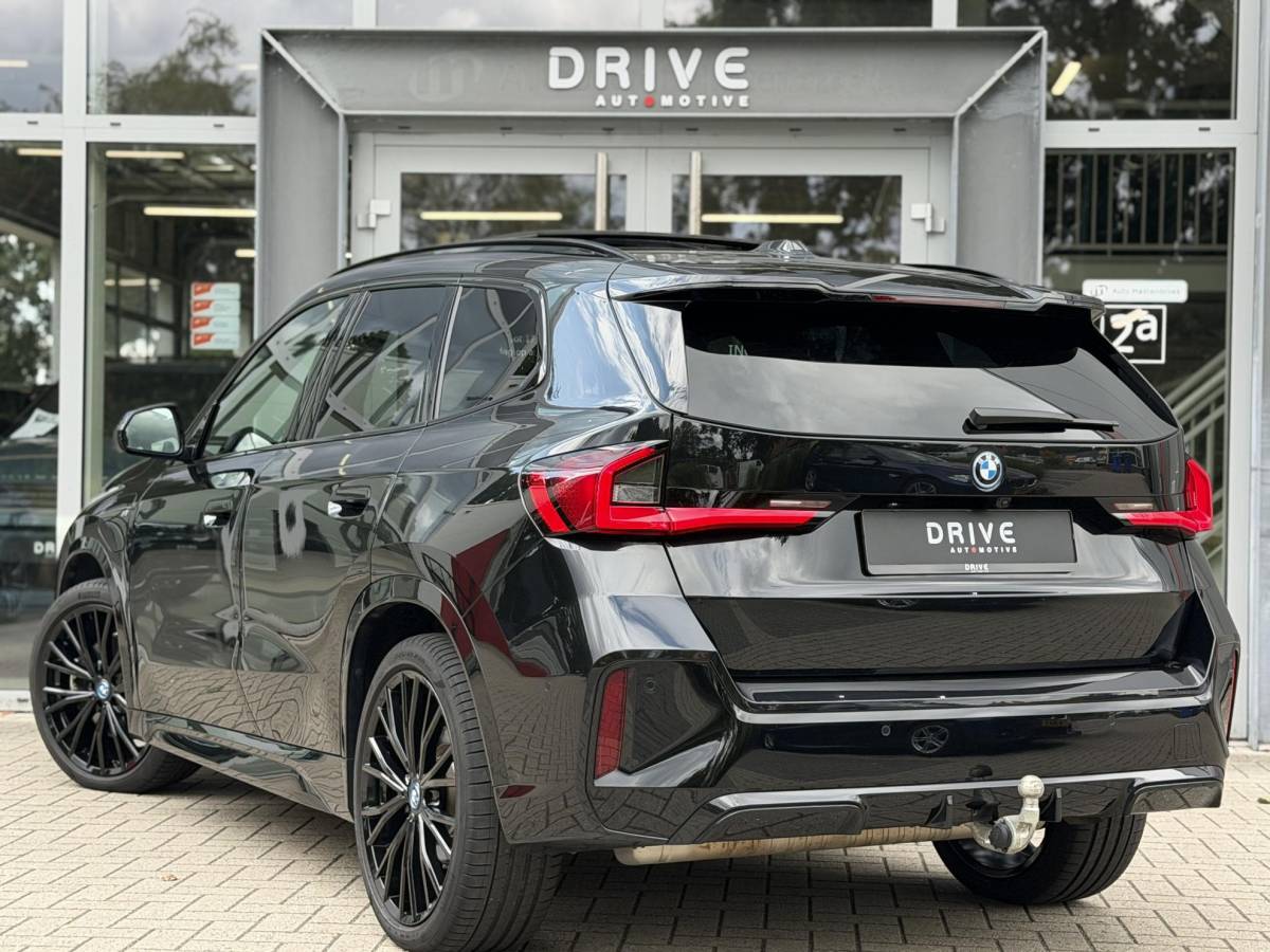 BMW X1 BMW X1 xDrive30e 326PK M-Sport |Pano|H/K|Leer|Memory|Innovation|360Cam|ACC|HUD|Trekhaak|20″
