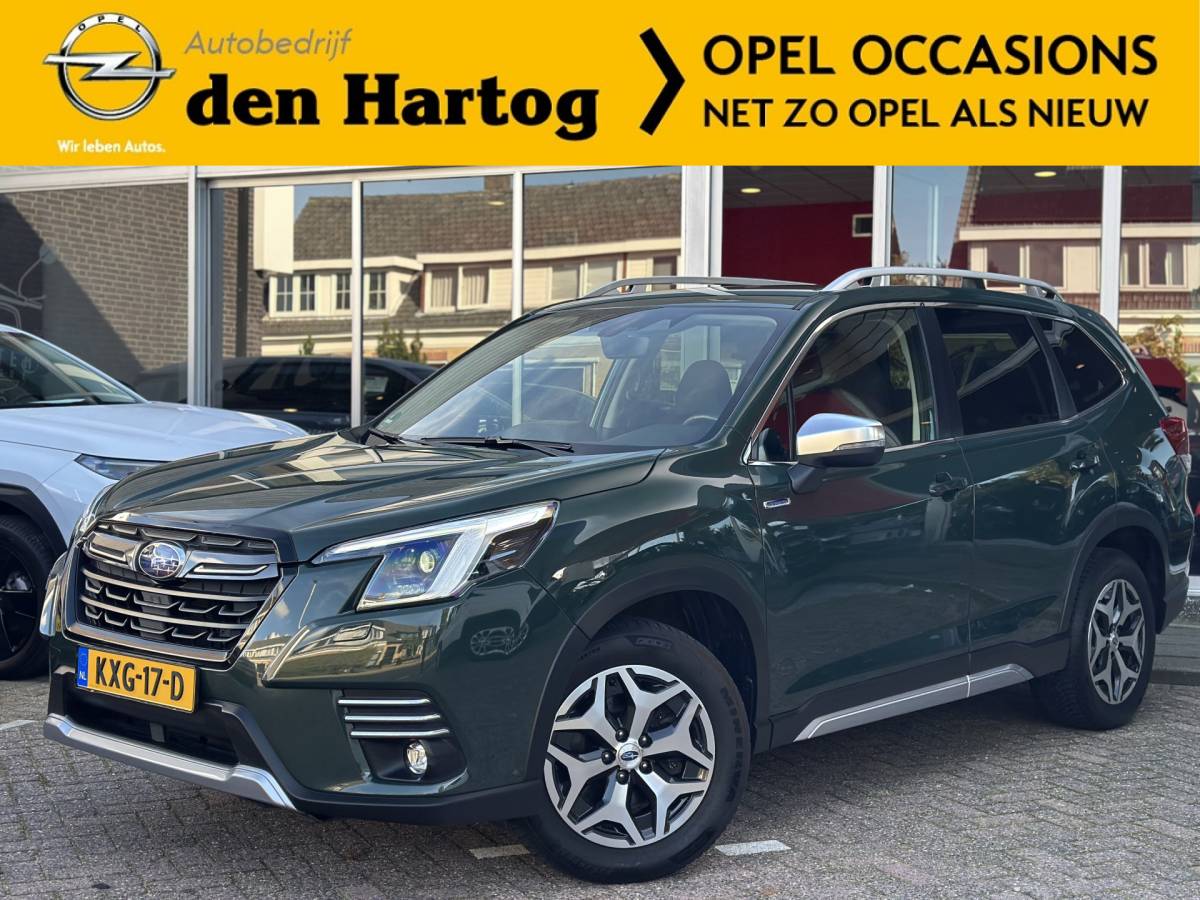 Subaru Forester Subaru Forester 2.0i e-BOXER Comfort Trekhaak / Camera / Stoel stuur verwarming.