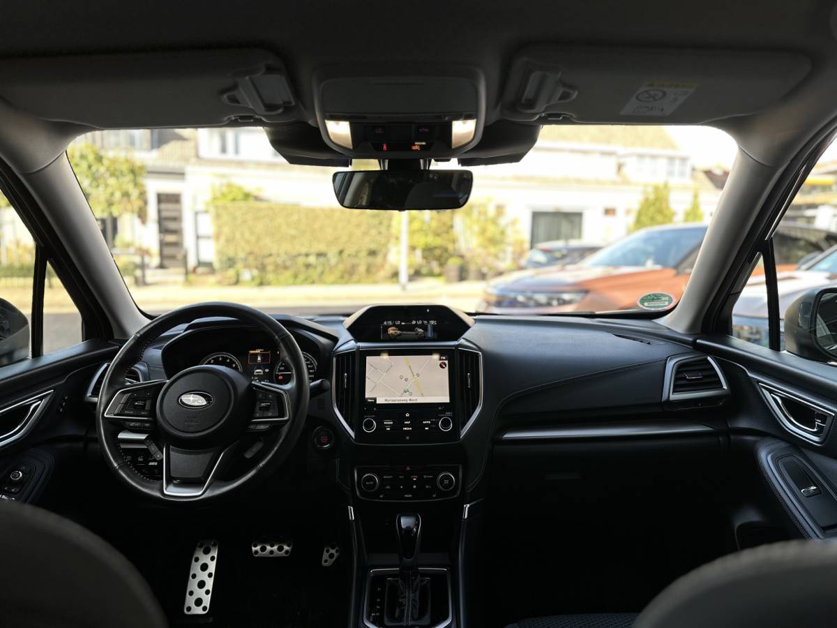Subaru Forester Subaru Forester 2.0i e-BOXER Comfort Trekhaak / Camera / Stoel stuur verwarming.