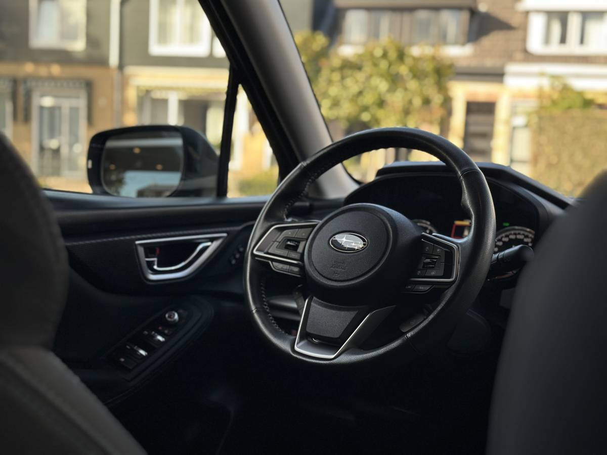 Subaru Forester Subaru Forester 2.0i e-BOXER Comfort Trekhaak / Camera / Stoel stuur verwarming.