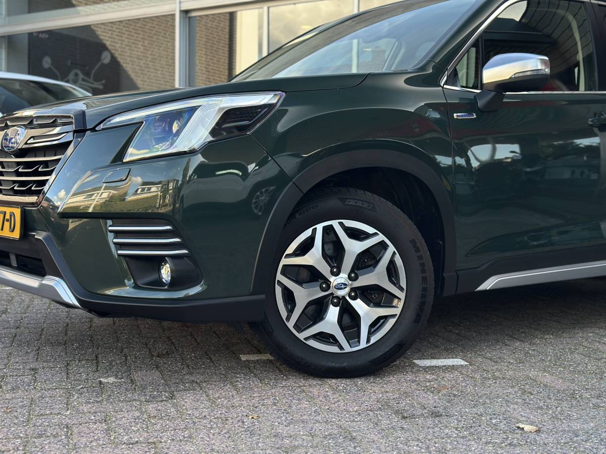 Subaru Forester Subaru Forester 2.0i e-BOXER Comfort Trekhaak / Camera / Stoel stuur verwarming.