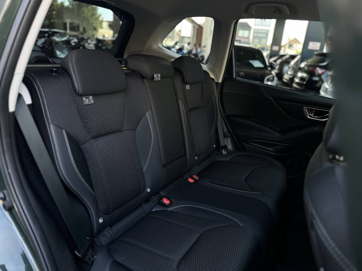 Subaru Forester Subaru Forester 2.0i e-BOXER Comfort Trekhaak / Camera / Stoel stuur verwarming.