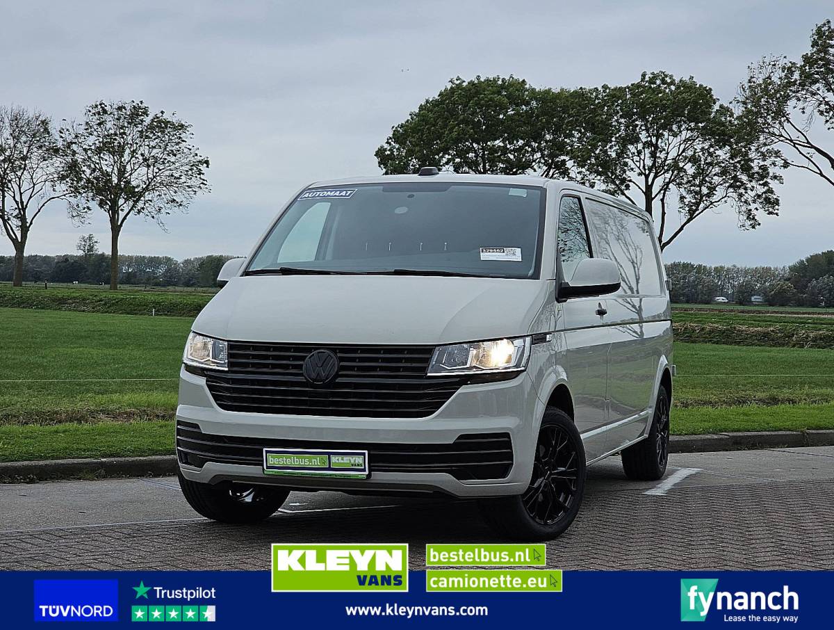Volkswagen Transporter VOLKSWAGEN TRANSPORTER 2.0 TDI L2H1 150Pk Automaat T6.1 Achterdeuren Carplay 3-Zits Camera BPM-vrij Lm-Velgen Bumpers-Kleur!