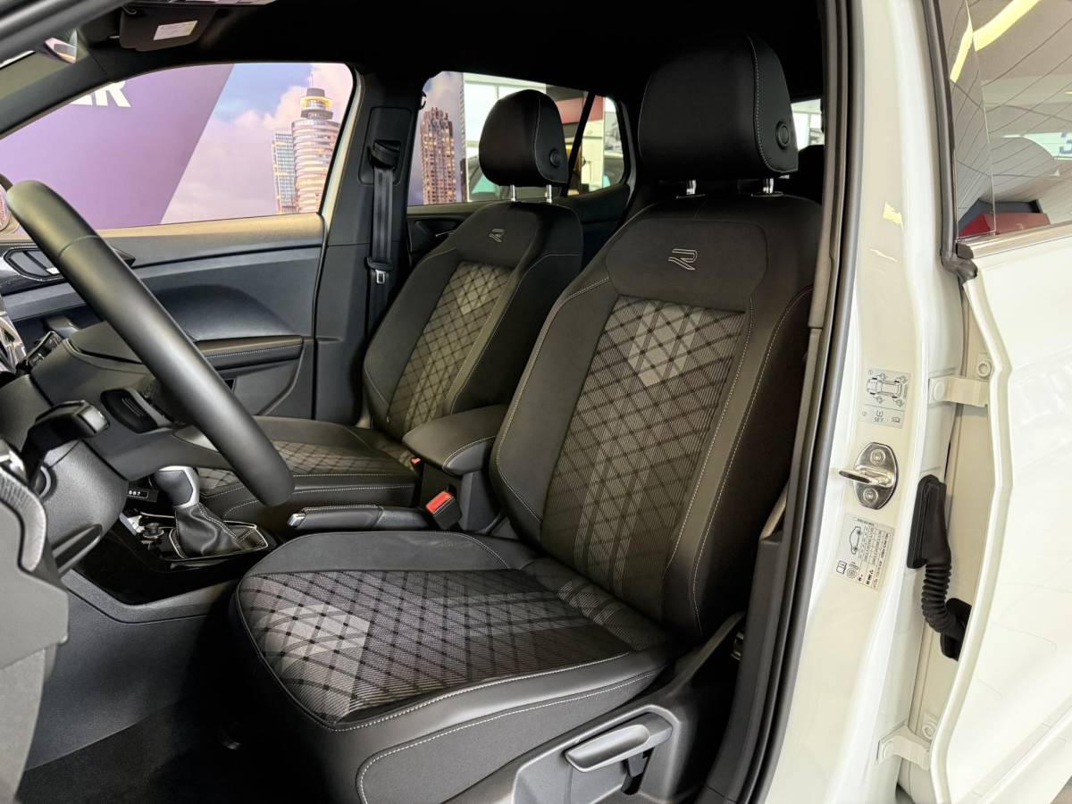 Volkswagen T-Cross Volkswagen T-Cross 1.0 TSI R-Line Edition DSG 116PK *NAVI*APP*MATRIX*