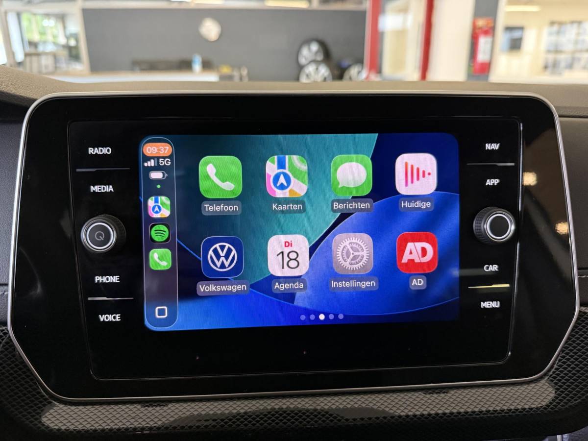 Volkswagen T-Cross Volkswagen T-Cross 1.0 TSI R-Line Edition DSG 116PK *NAVI*APP*MATRIX*
