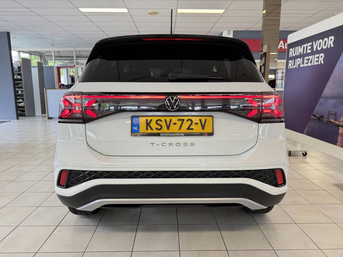 Volkswagen T-Cross Volkswagen T-Cross 1.0 TSI R-Line Edition DSG 116PK *NAVI*APP*MATRIX*