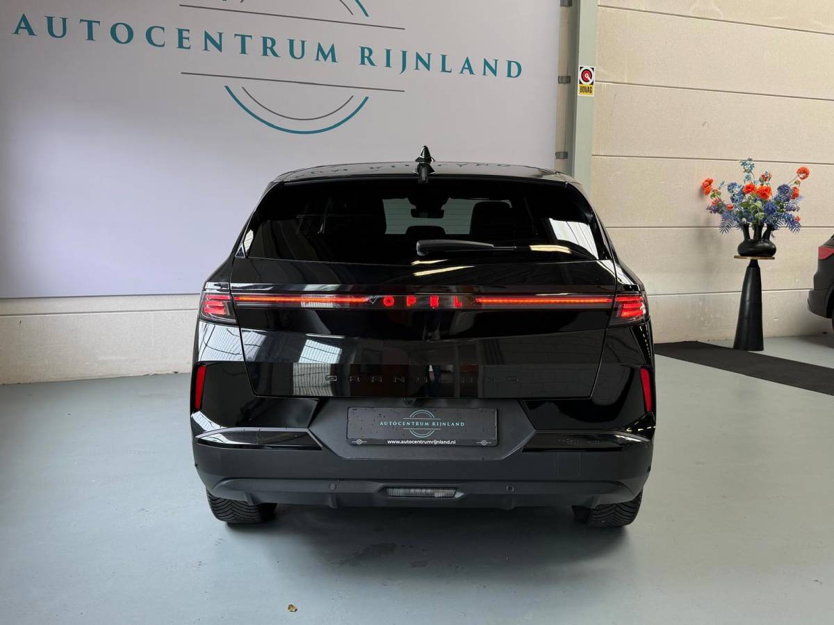 Opel Grandland Opel GRANDLAND 1.2 Turbo Hybrid GS, Panoramdak, Head up display, Camera, Stoel/Stuurverwarming