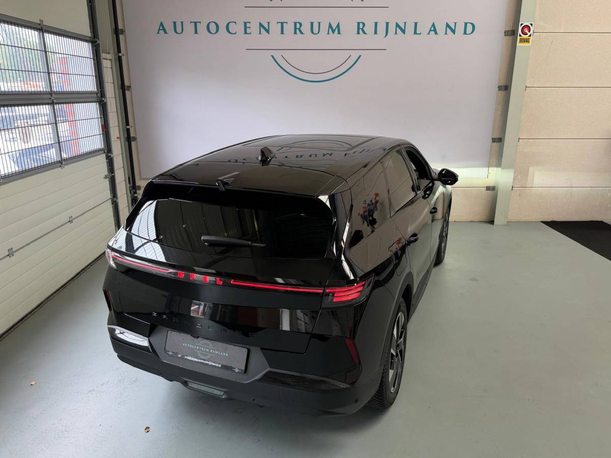 Opel Grandland Opel GRANDLAND 1.2 Turbo Hybrid GS, Panoramdak, Head up display, Camera, Stoel/Stuurverwarming