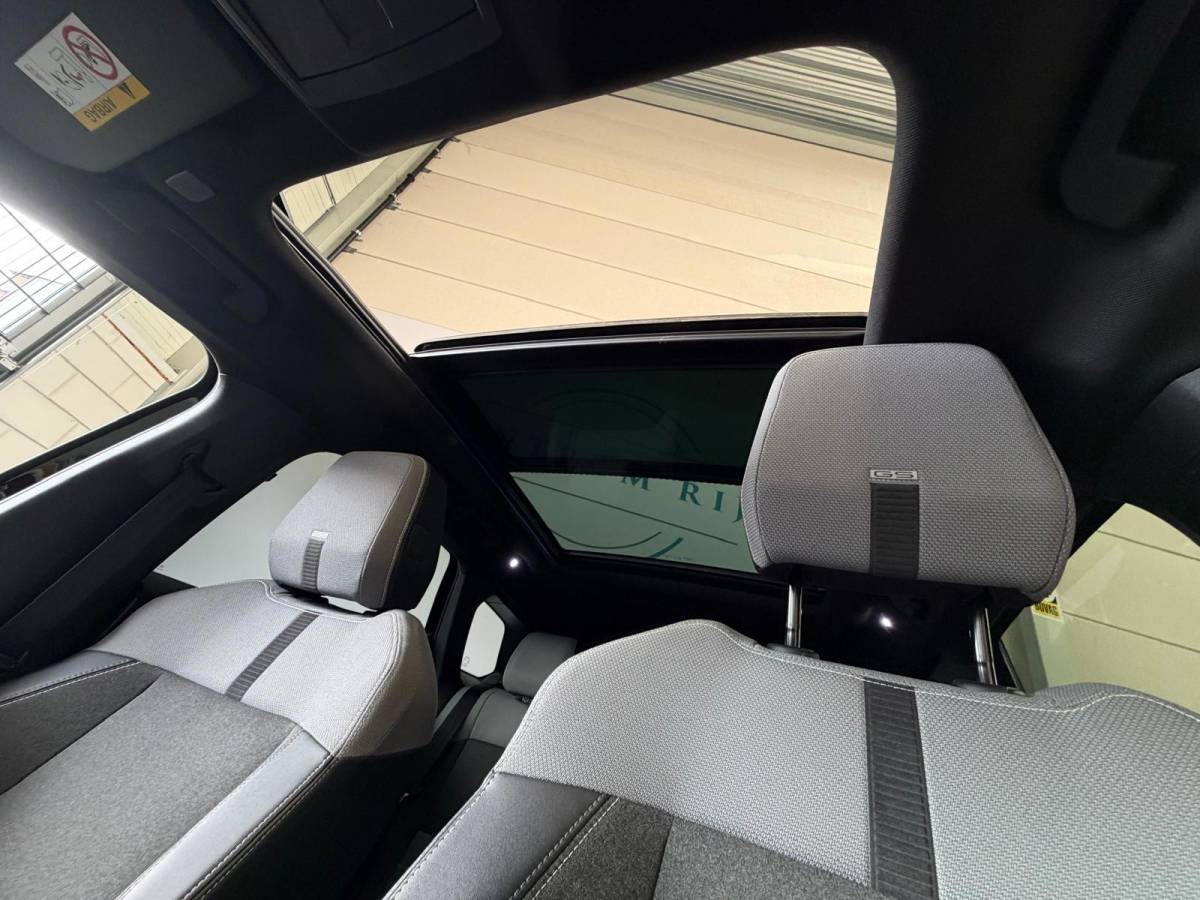 Opel Grandland Opel GRANDLAND 1.2 Turbo Hybrid GS, Panoramdak, Head up display, Camera, Stoel/Stuurverwarming