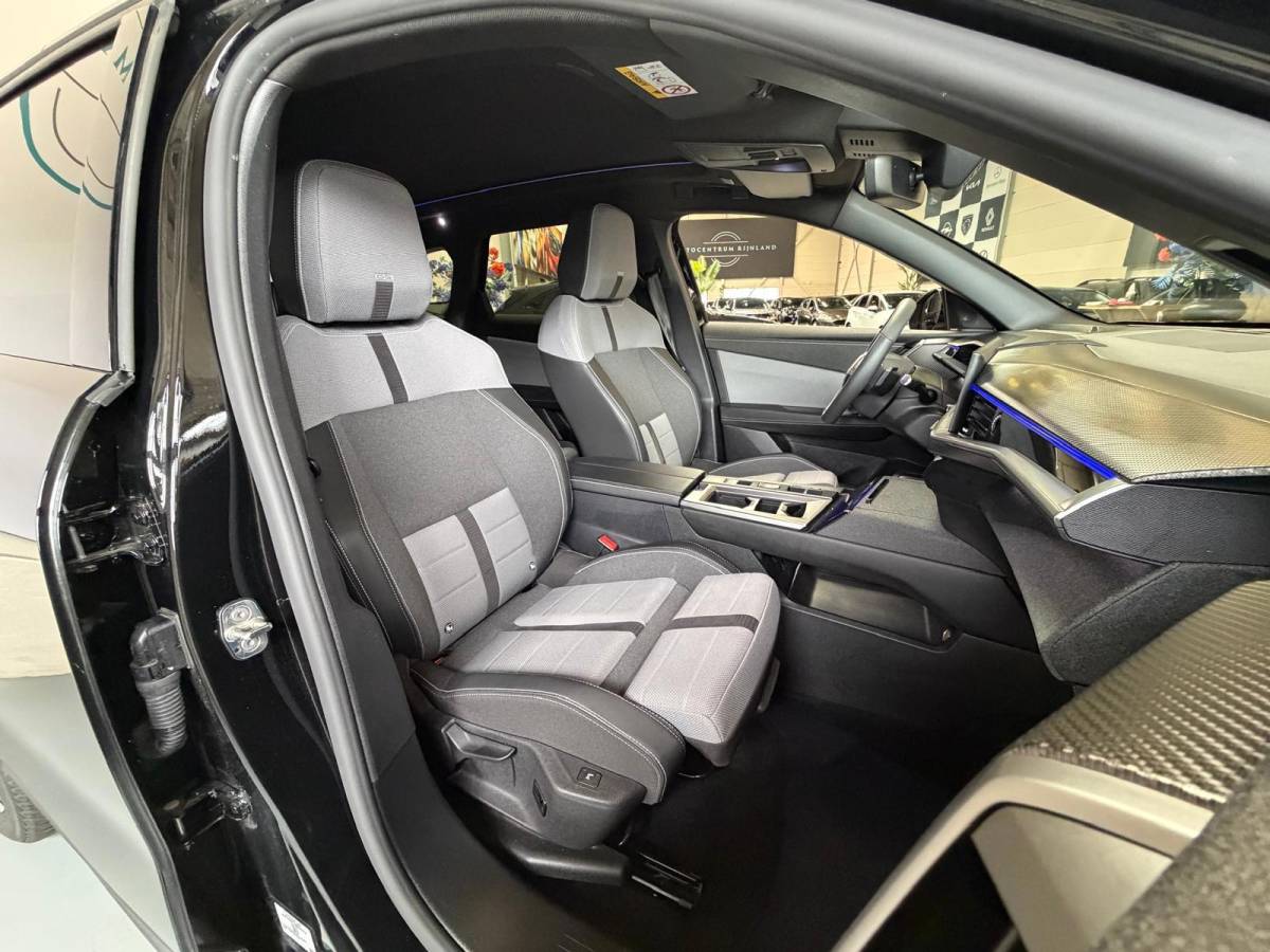 Opel Grandland Opel GRANDLAND 1.2 Turbo Hybrid GS, Panoramdak, Head up display, Camera, Stoel/Stuurverwarming